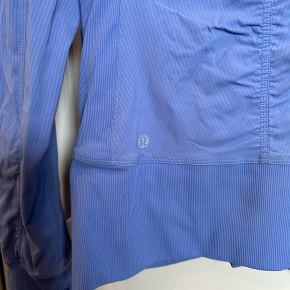 Lululemon reversible jacket. - Picture 3 of 5